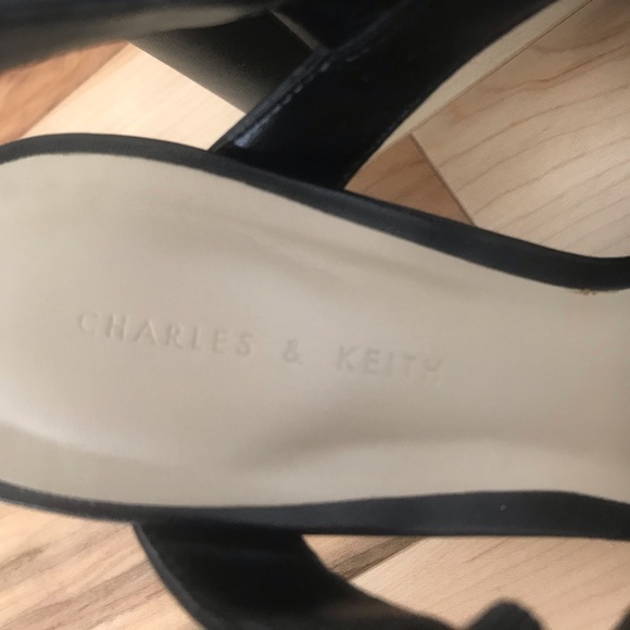 Charles & Keith Black Heels - Picture 3 of 3